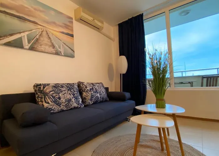 Esperanto 403 Large Sunny Апартамент *