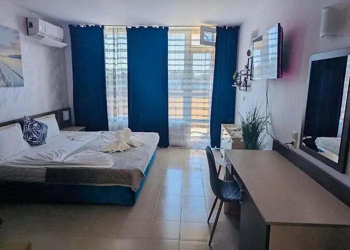 Esperanto 403 Large Sunny Apartment *